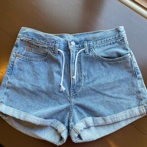 Levi Shorts with Tie